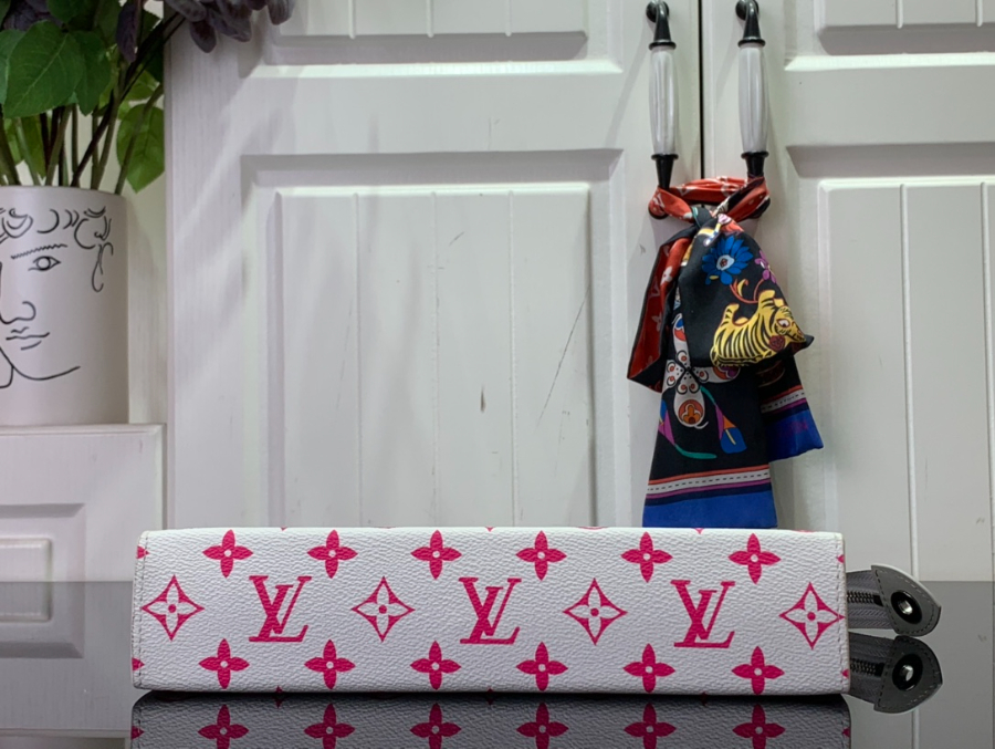 루이비통 이클립스 포쉐트 보야주 클러치 M13907 26205cm 그라데이션5.jpg