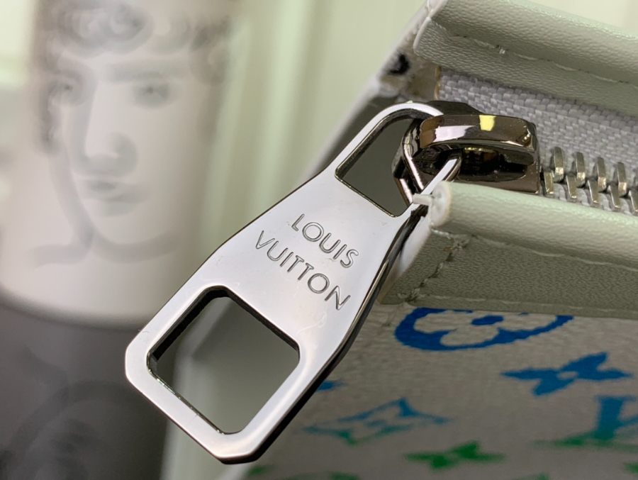 루이비통 이클립스 포쉐트 보야주 클러치 M13907 26205cm 그라데이션8.jpg