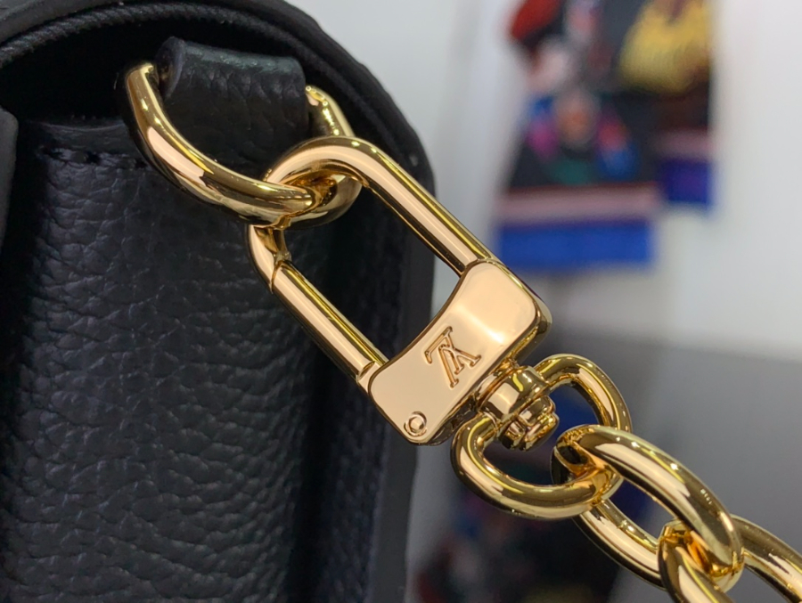 루이비통 월릿 온 체인 메티스 M12761 22155.5cm 블랙7.jpg