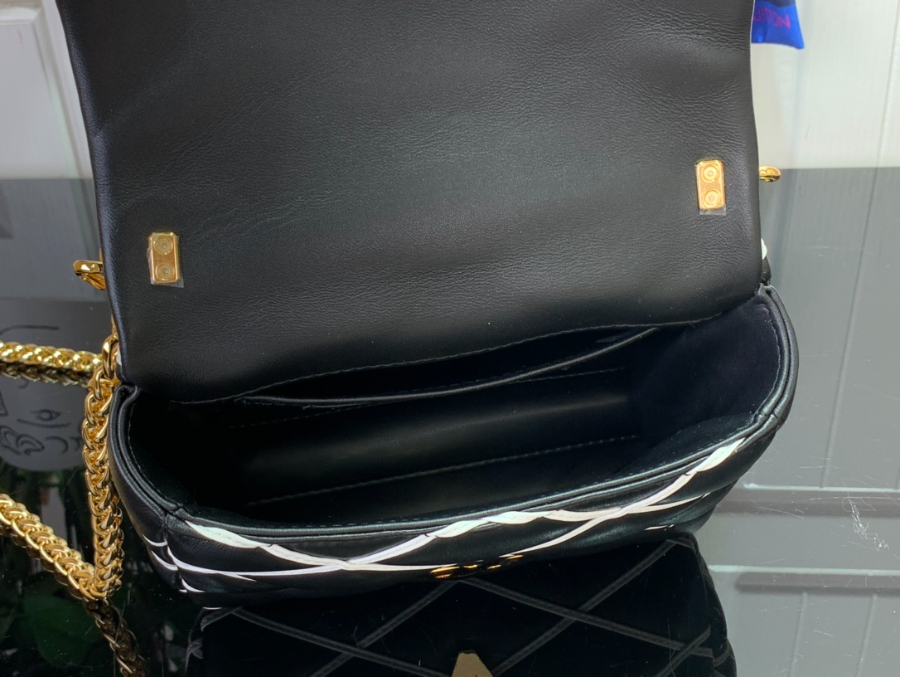 루이비통 GO-14 PM M14849 20149cm 블랙5.jpg